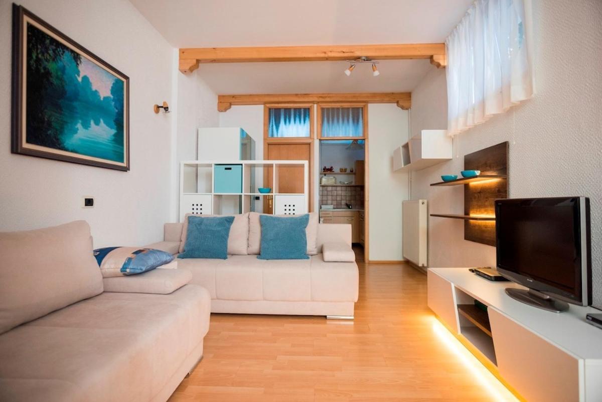 Hisa Taljat Apartment โมสต์ นา โซชิ ภายนอก รูปภาพ